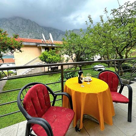 Apartments Andrija Kotor Luaran gambar