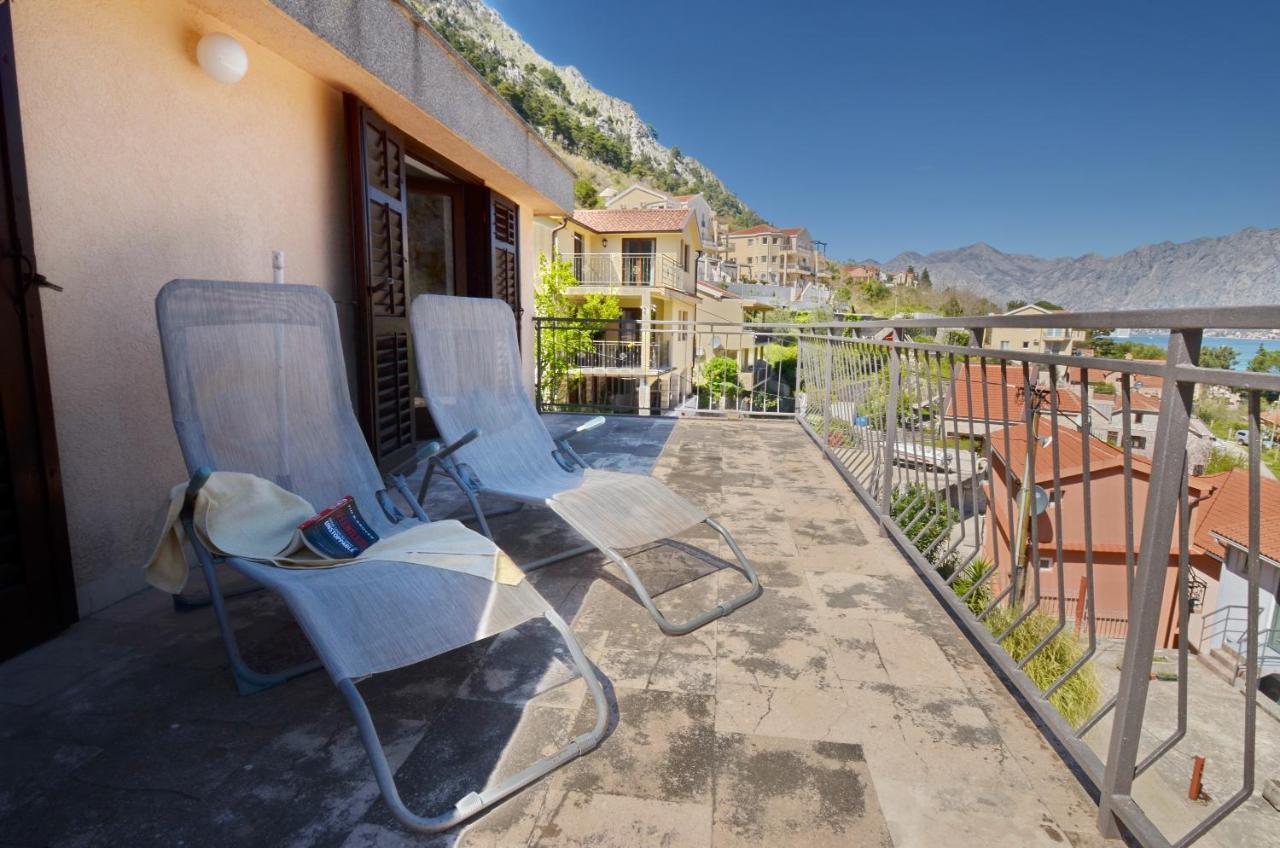 Apartments Andrija Kotor Luaran gambar