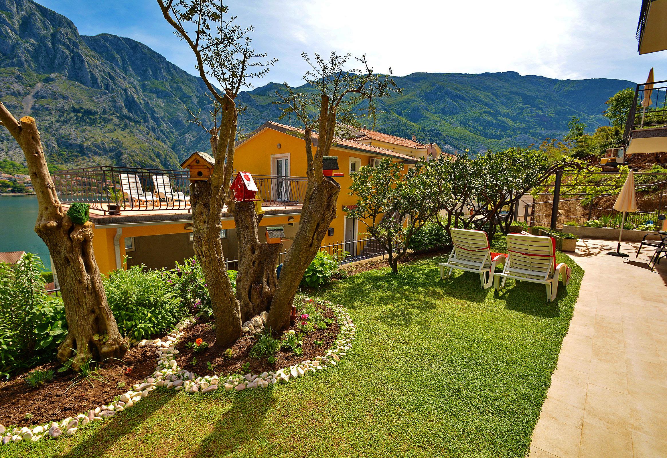 Apartments Andrija Kotor Luaran gambar