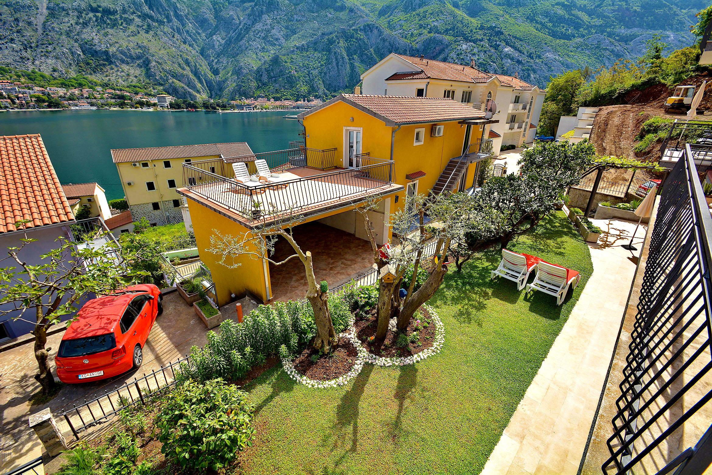 Apartments Andrija Kotor Luaran gambar