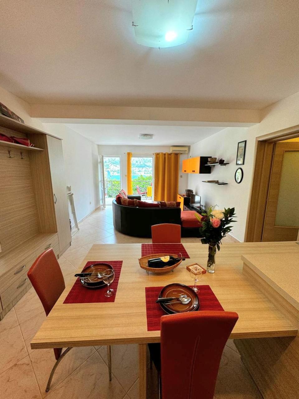 Apartments Andrija Kotor Luaran gambar